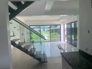 2bdrm Duplex in Lakowe Golf for rent