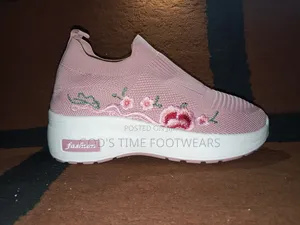 Women's Pink Knitted Slip-On