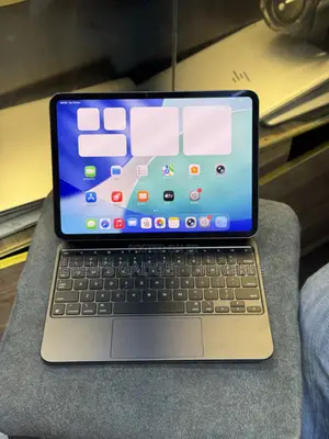 New Apple iPad Pro 11 (2024) 256 GB Gray