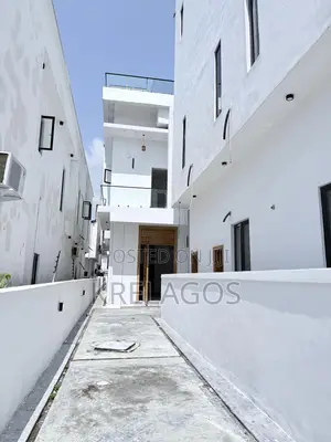 5bdrm Duplex in Orchid, Chevron for sale