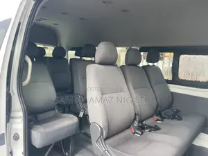 Toyota HiAce 2015 White