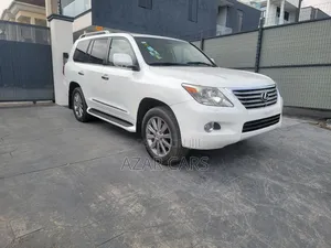 Lexus LX 570 2011 White