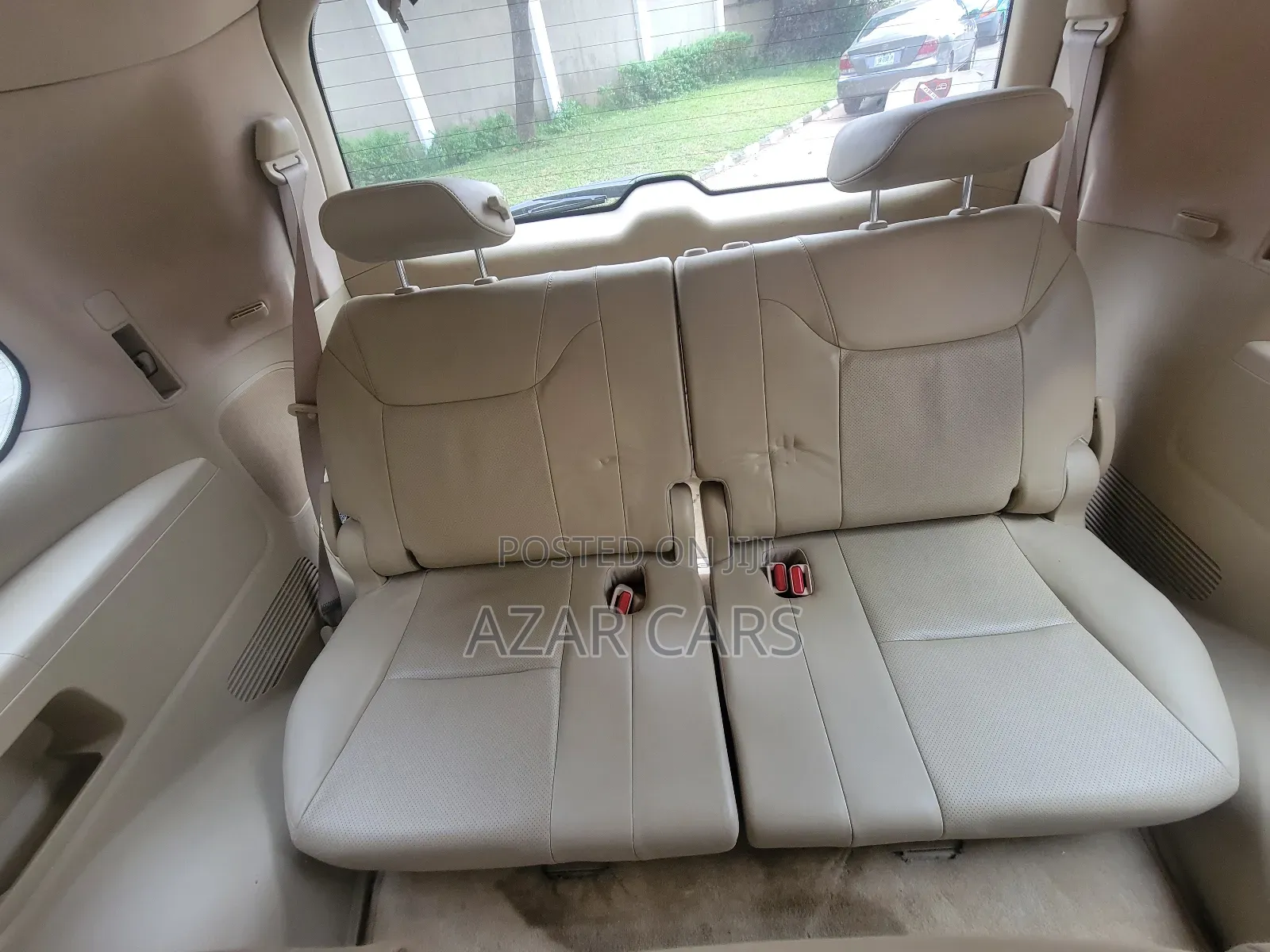 Lexus LX 570 2011 White