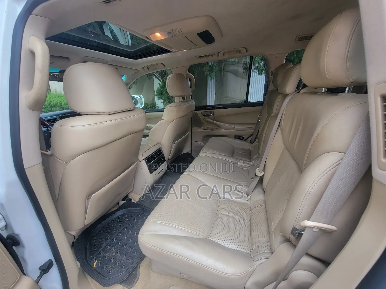 Lexus LX 570 2011 White