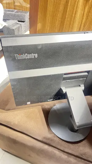 Lenovo ThinkCentre M810z AIO 8GB Intel Core I5 SSD 512GB
