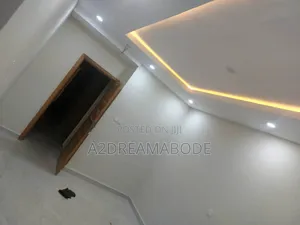 3bdrm Apartment in Ikeja Gra for rent