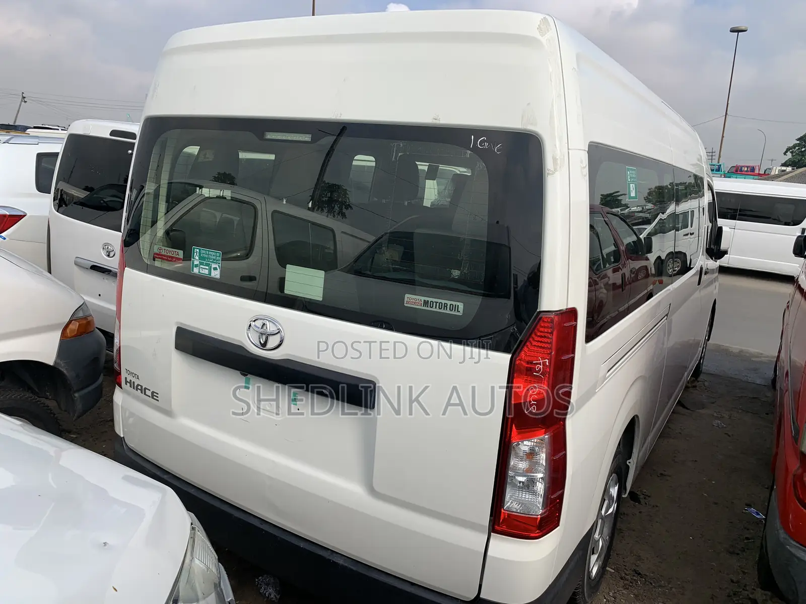 Toyota HiAce 2021 White