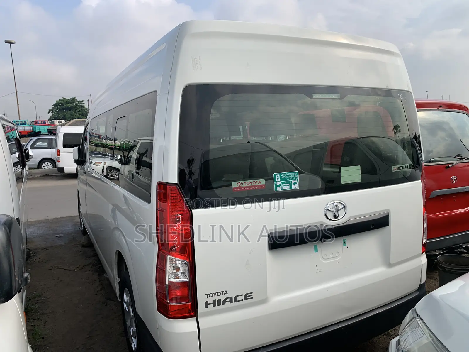 Toyota HiAce 2021 White