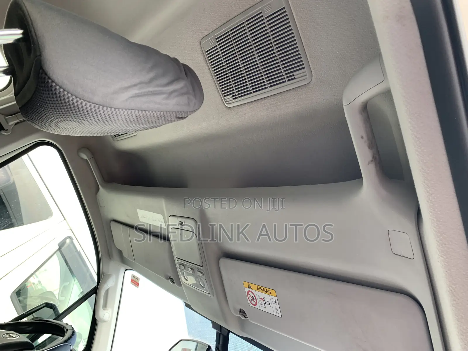 Toyota HiAce 2021 White