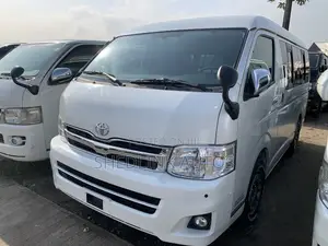 Toyota HiAce 2013 White