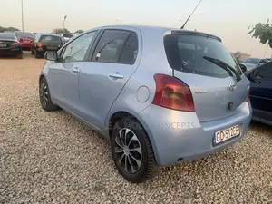 Toyota Yaris 2004 Blue
