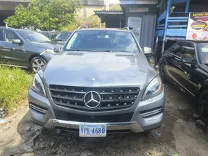 Mercedes-Benz M Class ML350 4MATIC 4dr SUV AWD (3.5L 6cyl 7A) 2015 Gray