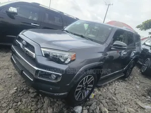 Toyota 4-Runner Limited 4dr SUV 4WD (4.0L 6cyl 5A) 2015 Gray