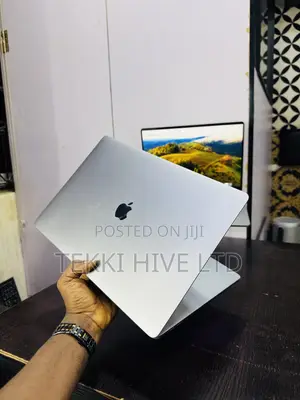 Laptop Apple MacBook Pro 2019 16GB Intel Core i7 SSD 512GB