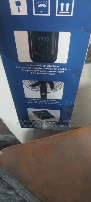 Rechargeable Fan 18" With 30w Solar Panel