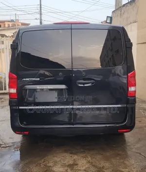 Mercedes-Benz Metris 2.0 FWD 2018 Black