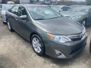 Toyota Camry LE 4dr Sedan (2.5L 4cyl 6A) 2013 Teal