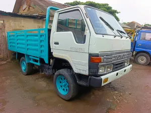 Toyota Dyna 150 Normal Hand 3y Petrol Engine
