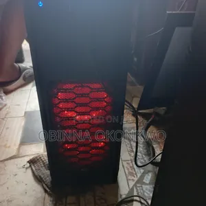 Desktop Computer Asus 32GB AMD Ryzen 7 HDD+SSD 256GB