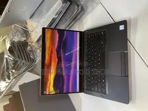 Laptop Dell Latitude 5300 16GB Intel Core i7 SSD 512GB