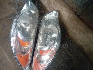 Hyundai Elentra 2008-2010 Headlight