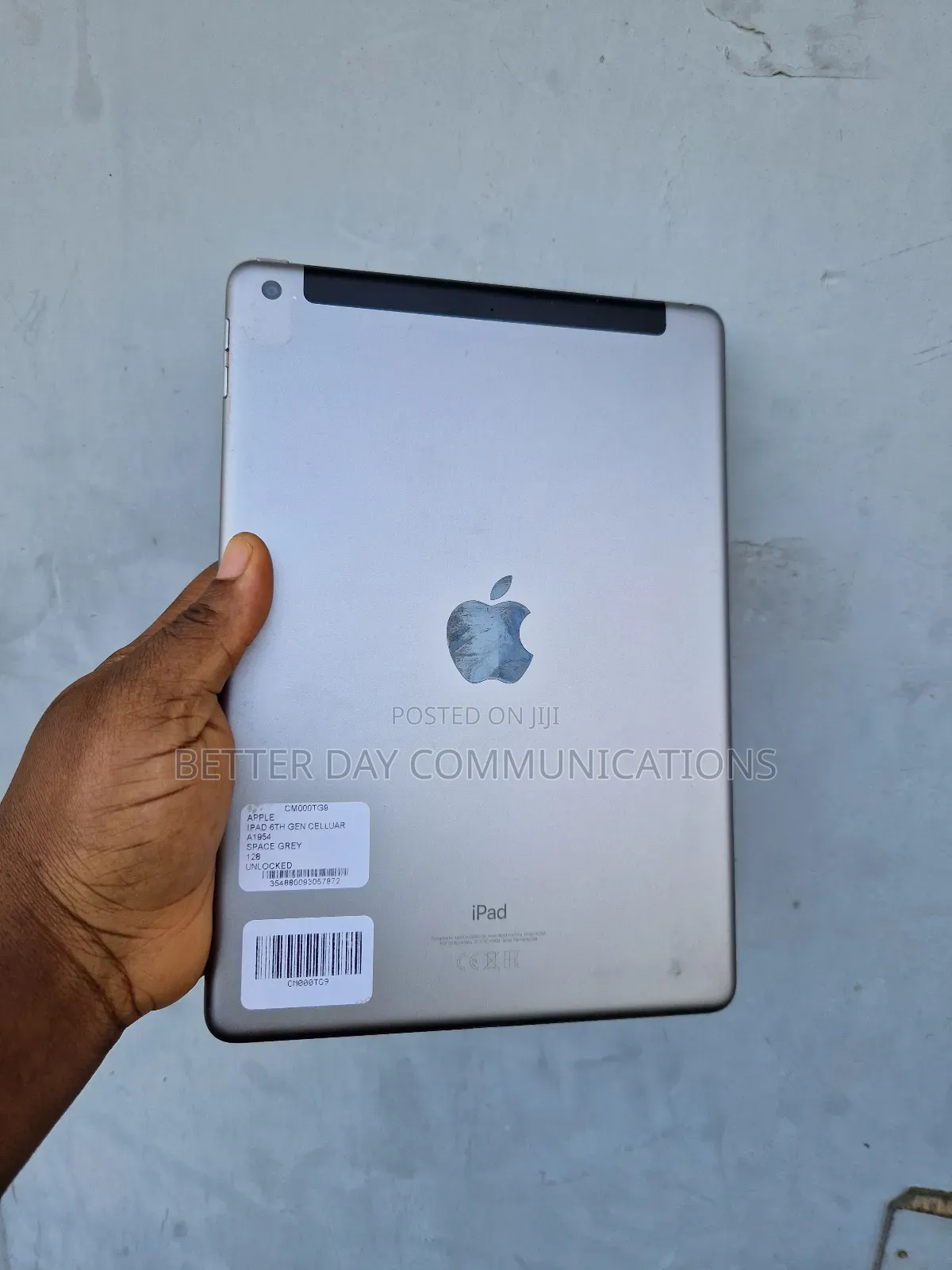 Apple iPad 9.7 32 GB Gray