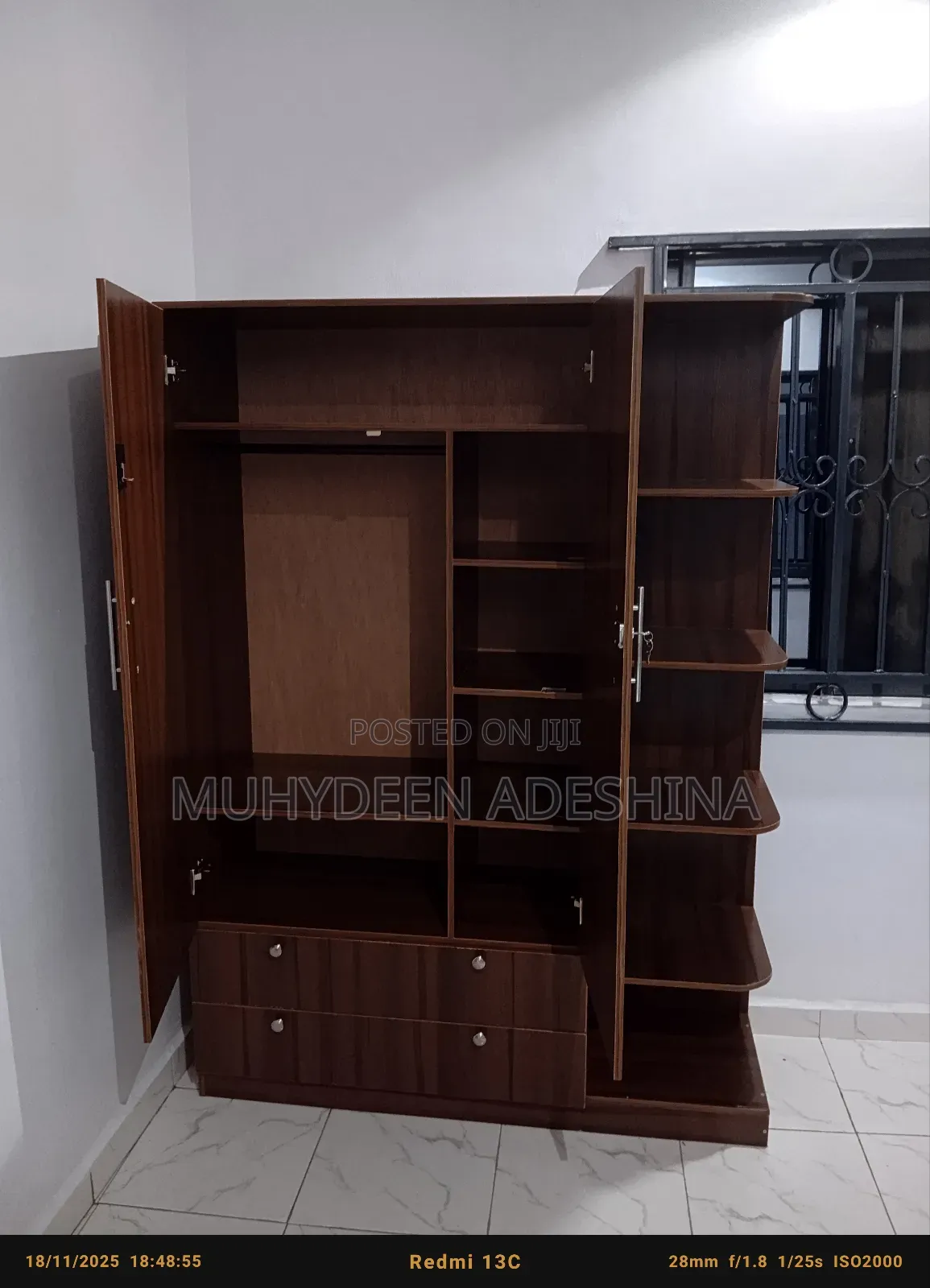 52 Inches Wardrobe
