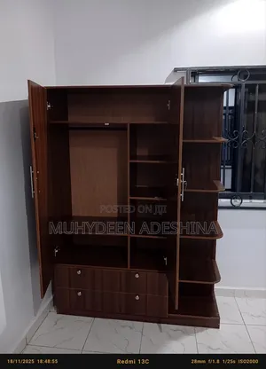 52 Inches Wardrobe