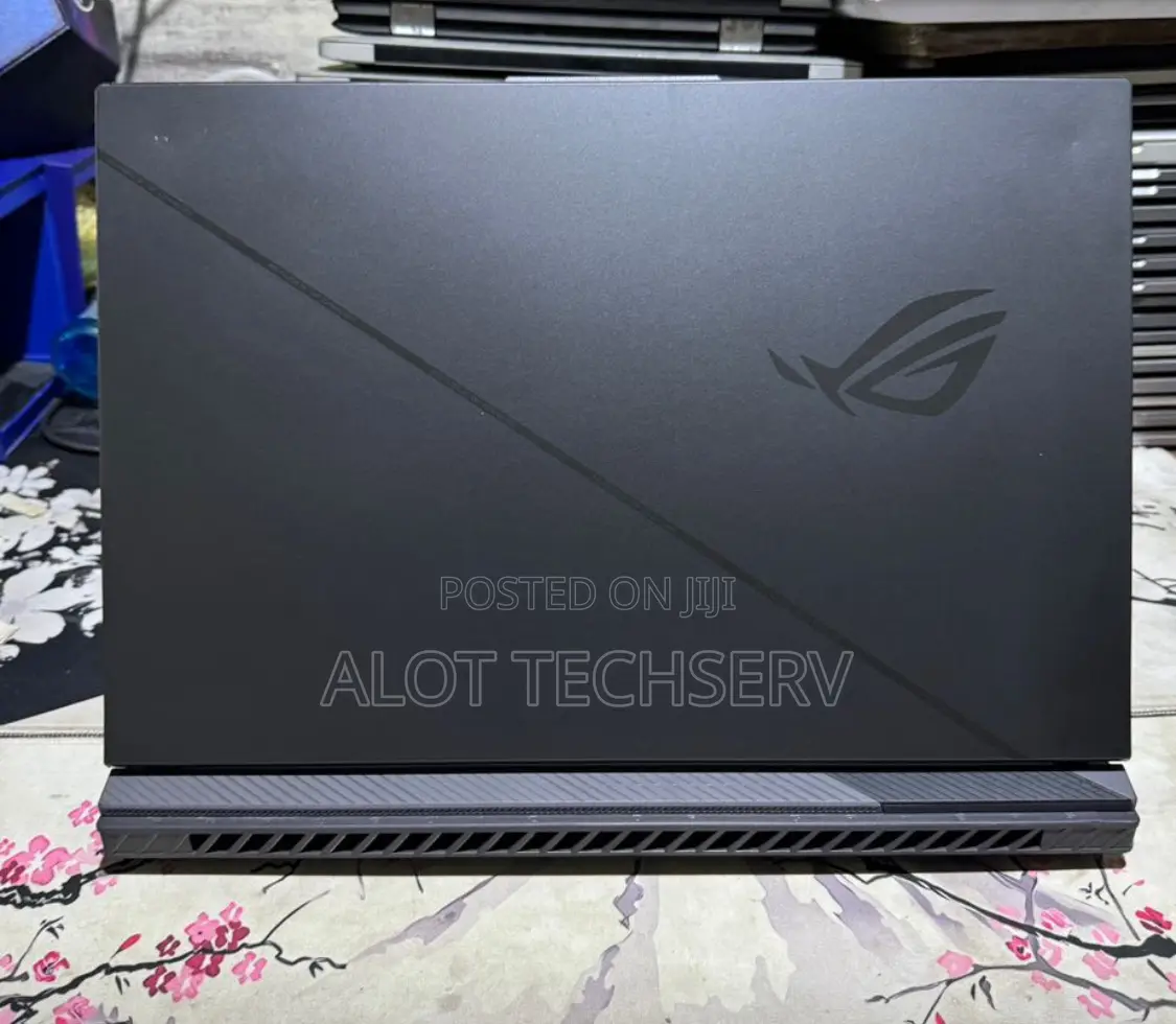 Laptop Asus ROG Strix G17 32GB Intel Core i9 SSD 2T