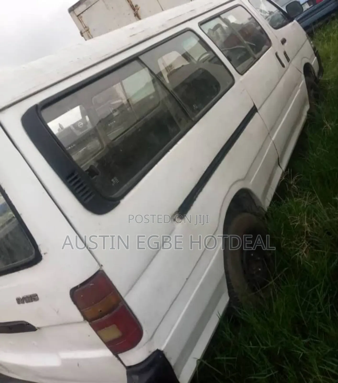 Toyota HiAce 2004 White
