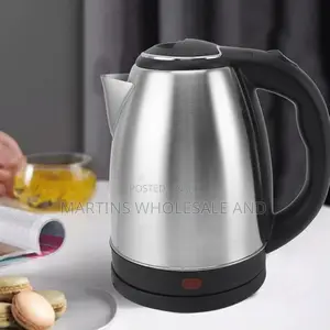 Rashnik 2.2l Cordless Electric Kettle.