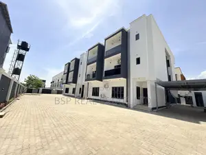 4bdrm Townhouse/Terrace in Jahi for sale