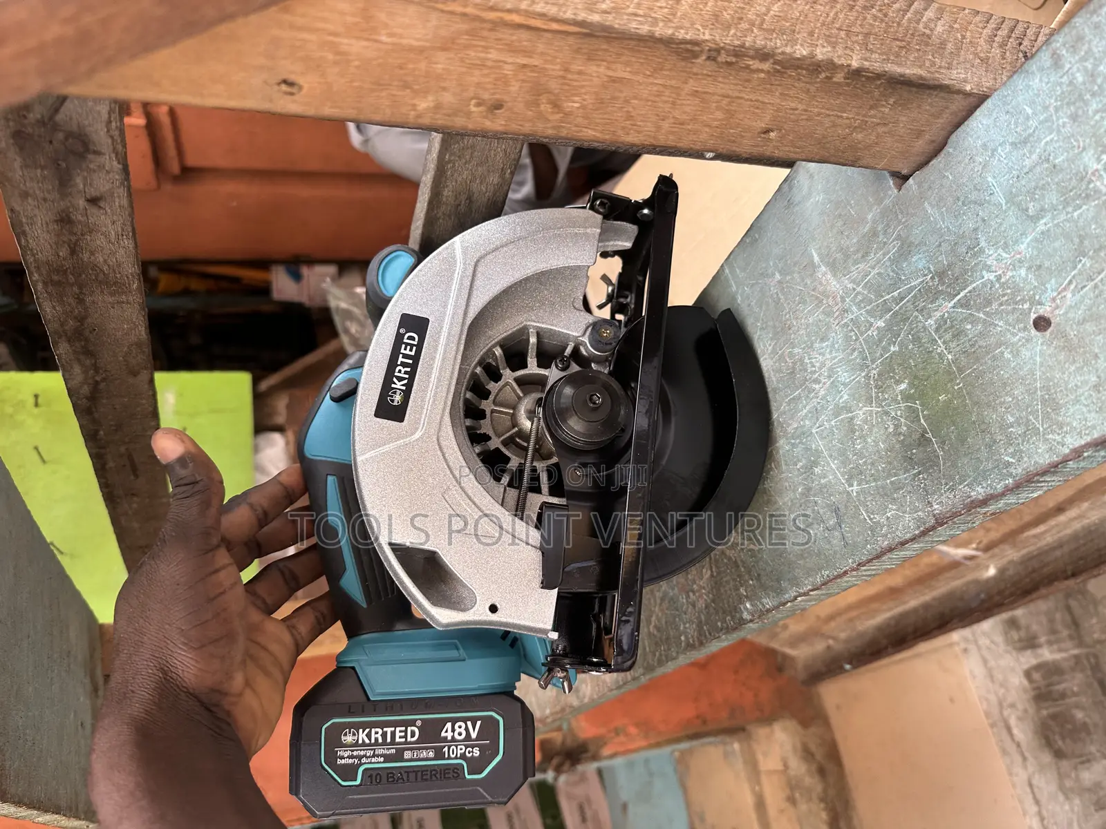 7” Cordless Circular Saw