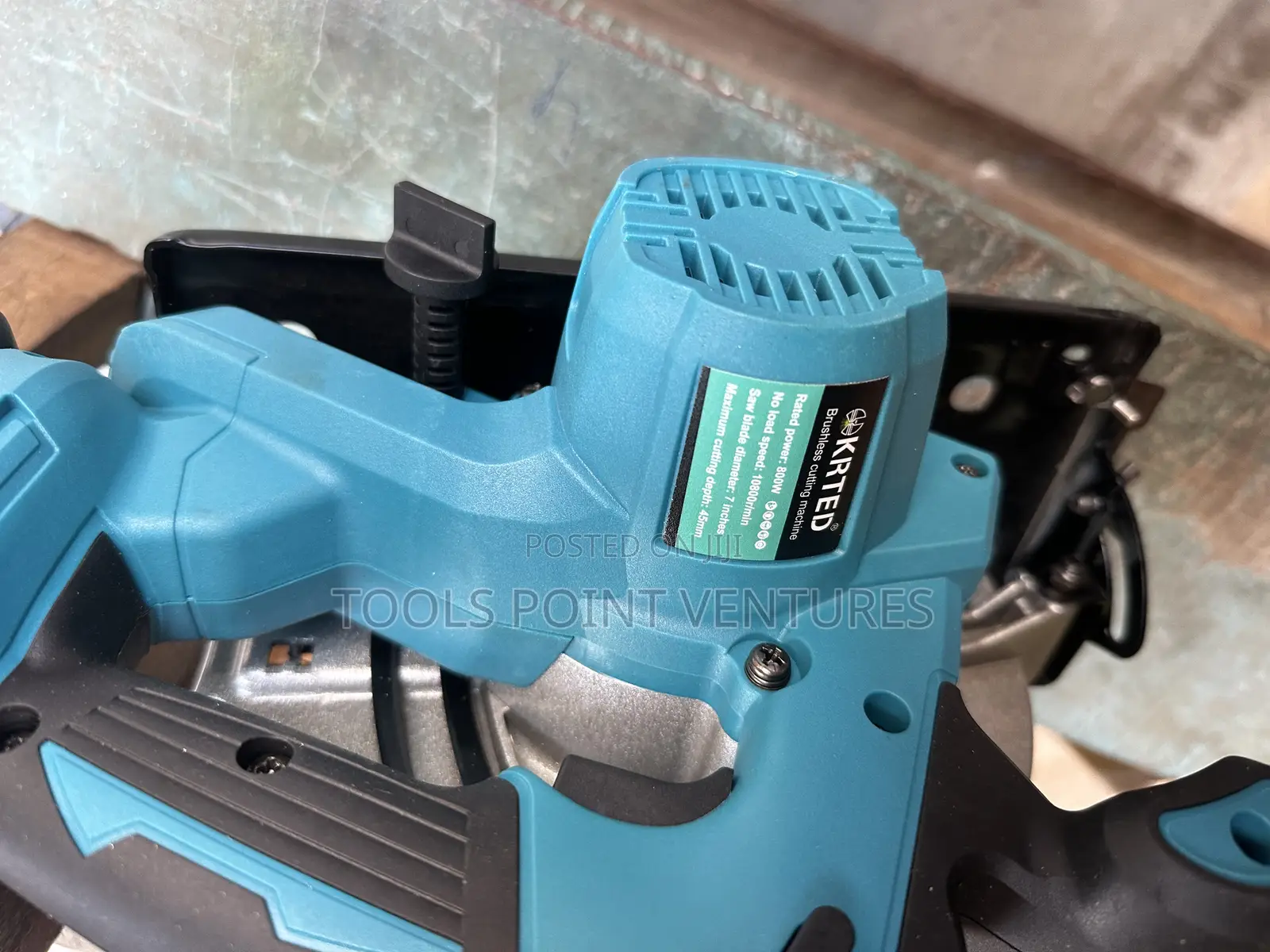 7” Cordless Circular Saw