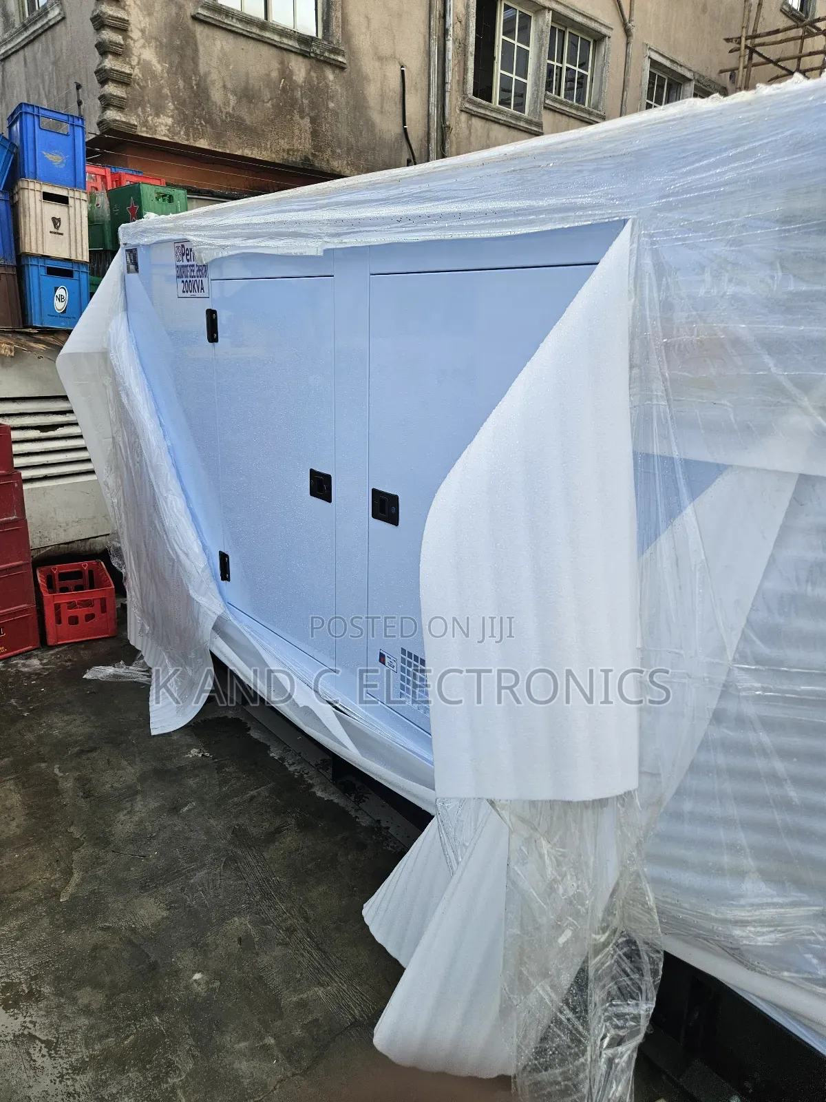 Perkins 200kva Diesel Soundproof Generator Available