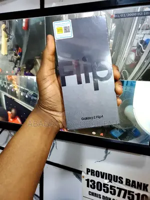 New Samsung Galaxy Z Flip4 256 GB Pink
