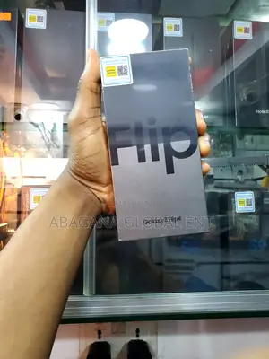 New Samsung Galaxy Z Flip4 128 GB Blue