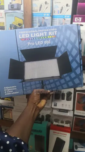 Varicolor Pro Led 600 Amazon Studio Light – 600led Dimmable Video Kit