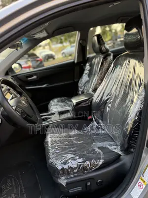 Toyota Camry LE 4dr Sedan (2.5L 4cyl 6A) 2015 Silver