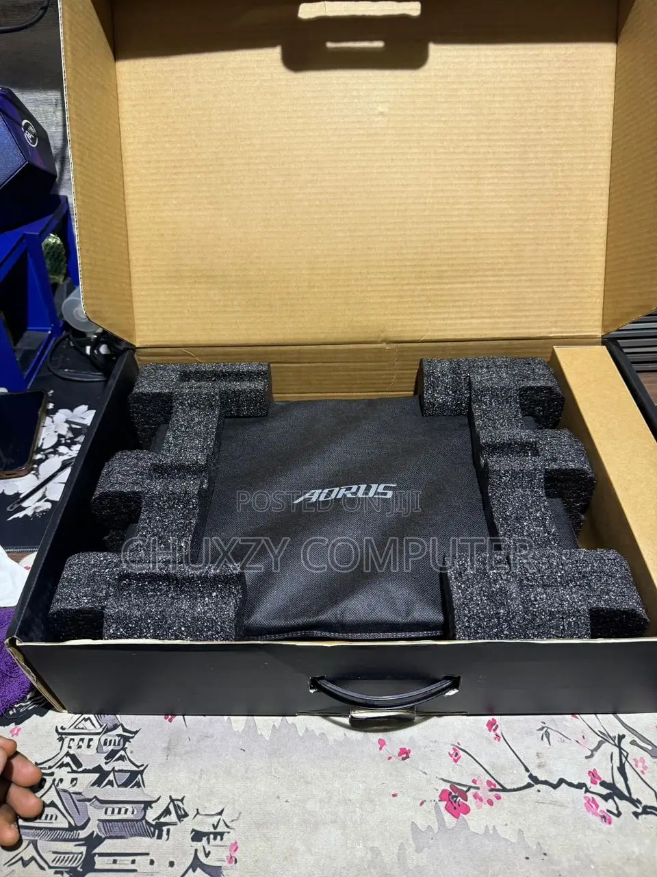 Laptop Gigabyte AORUS 17G 32GB Intel Core 7 SSD 512GB