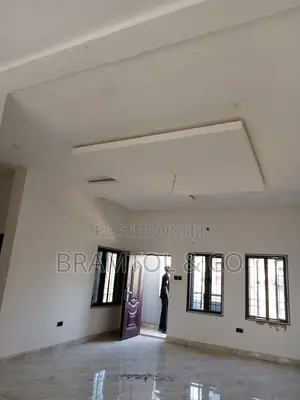 3bdrm Block of Flats in Durumi for rent