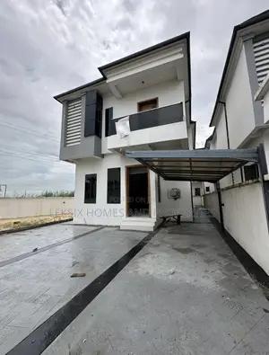 4bdrm Duplex in A Well Secured, Lekki Phase 2 for sale