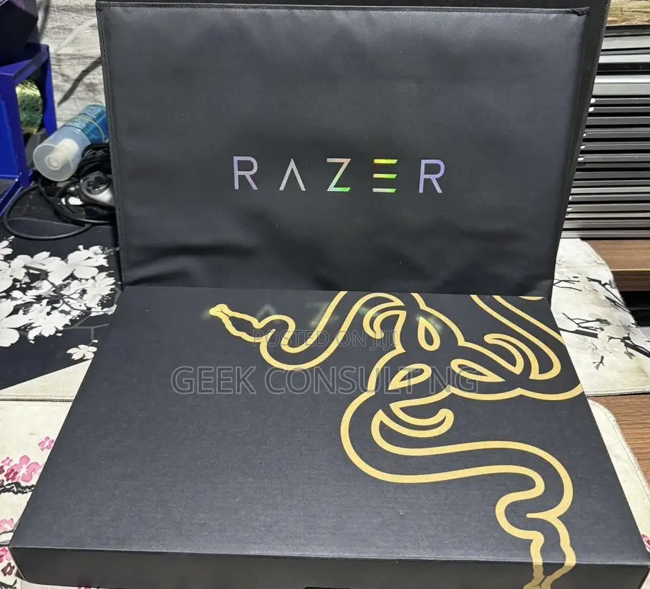 New Laptop Razer Blade 16GB Intel Core i9 SSD 1T