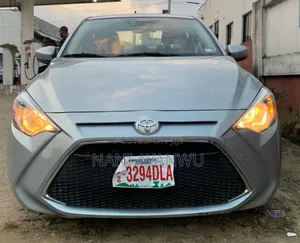 Toyota Yaris 2020 Silver