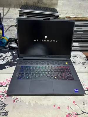 Laptop Dell Alienware M16 R1 32GB Intel Core i9 SSD 2T