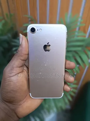 Apple iPhone 7 128 GB Gold