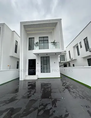 5bdrm Duplex in A Well Secured, Lekki Phase 2 for sale