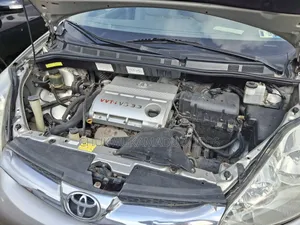Toyota Sienna XLE Limited AWD 2006 Gold