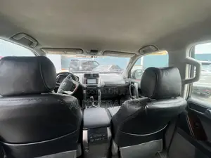 Toyota Land Cruiser Prado 2011 Black