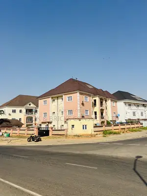 2bdrm Block of Flats in Bricks Units, Wuye for sale